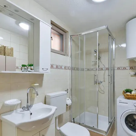 Beautiful In With Wifi זאדאר